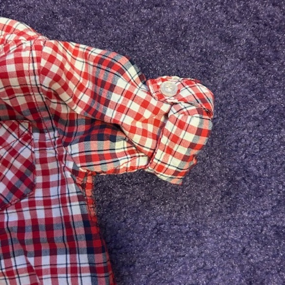 Tommy Hilfiger Baby 3/6 Month button up long sleeve collard shirt - Picture 3 of 4